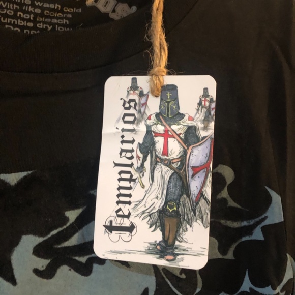 Designer T-Shirt - Picture 3 of 4